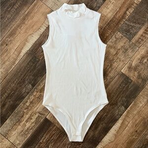 NWT H&M White Ribbed Bodysuit Size Small